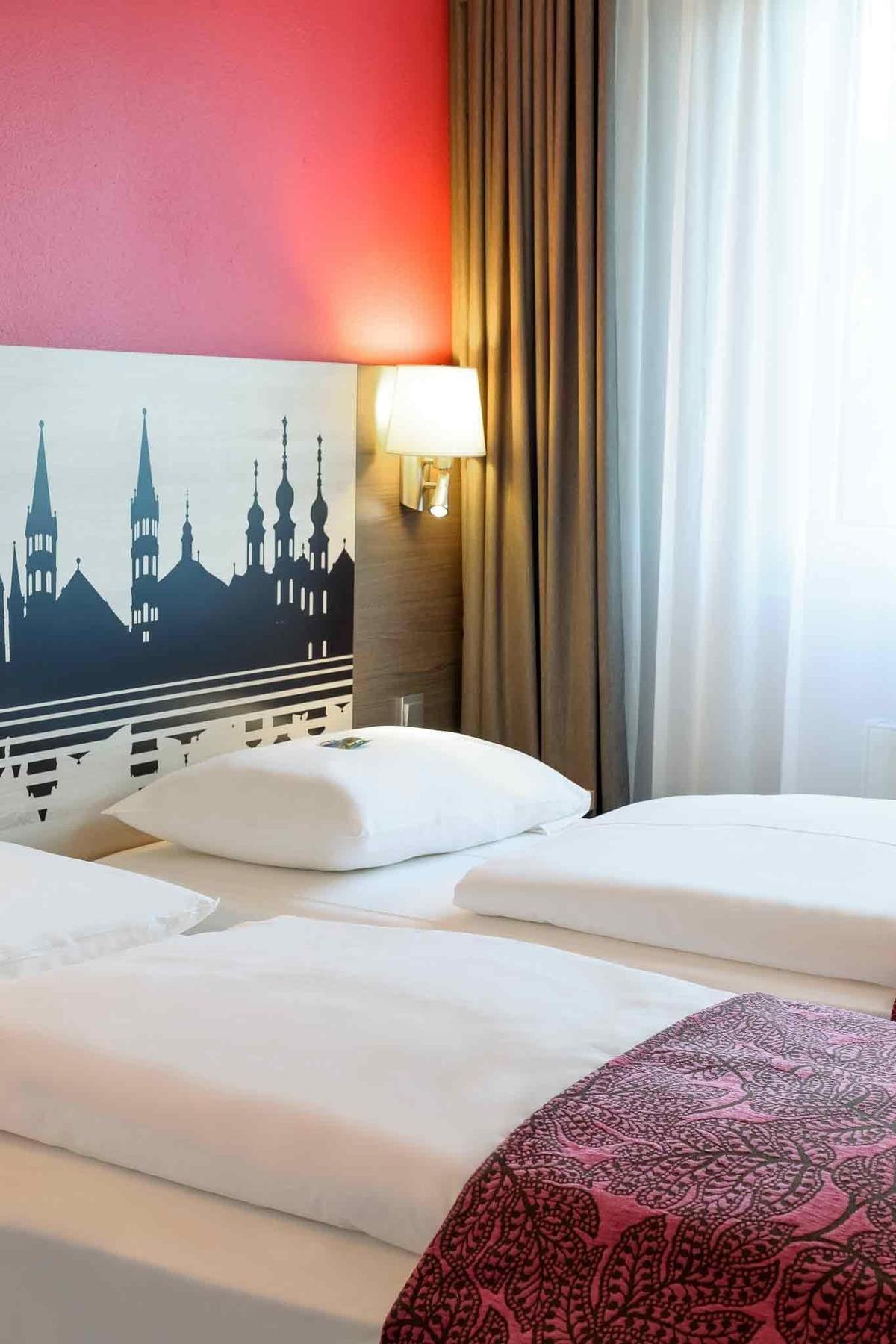 Mercure Hotel Wurzburg Am Mainufer Pokoj fotografie